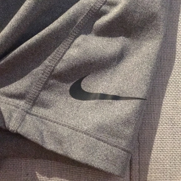 Nike Pro Spandex Shorts - Picture 3 of 4